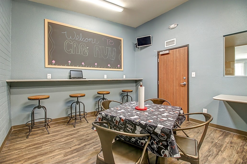 Photos & Tour Alta Vista Apartments Phoenix, AZ